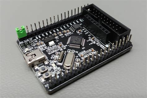 We want to use the Library example GPIO--> IOToggle. . Stm32f103 github